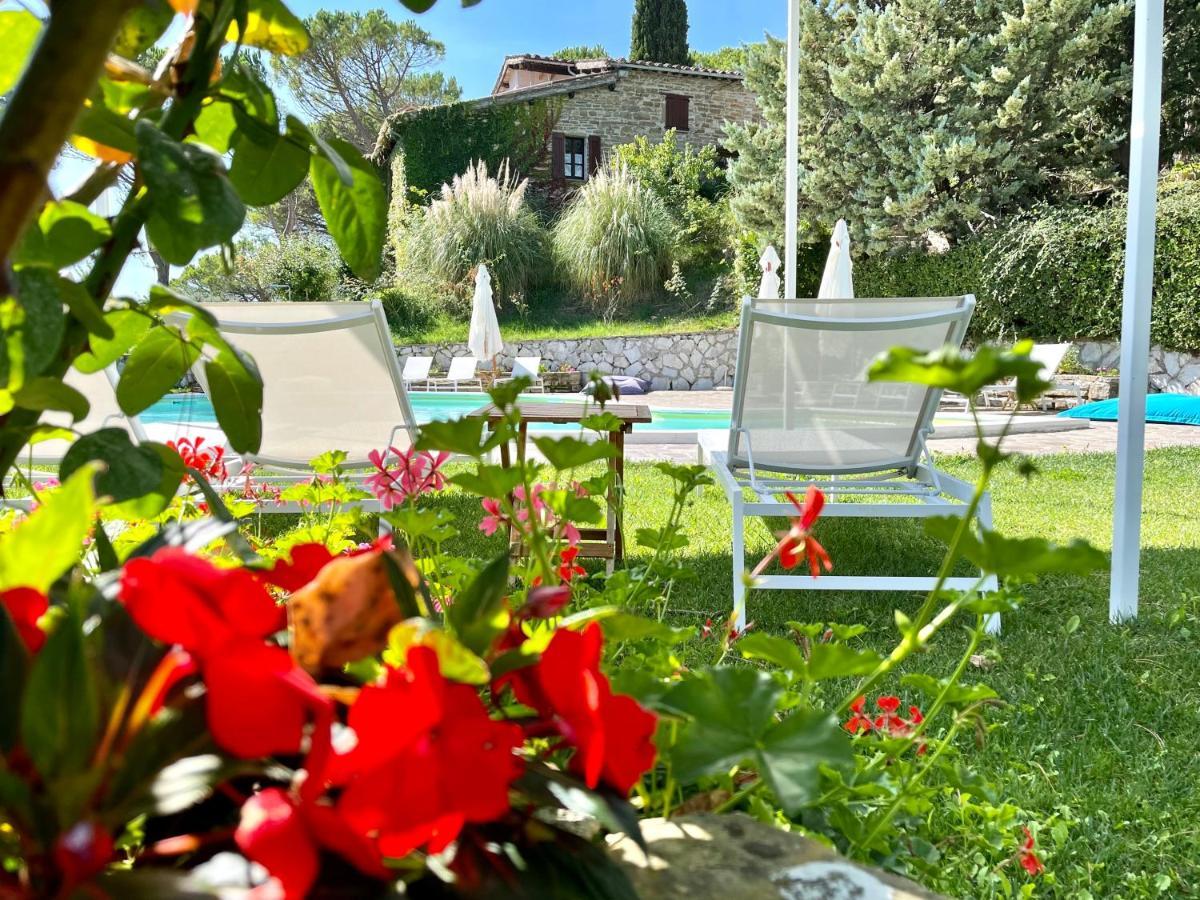 La Panoramica Gubbio - Maison De Charme - Casette E Appartamenti Self Catering Per Vacanze Meravigliose! Buitenkant foto