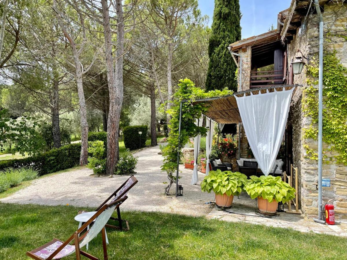 La Panoramica Gubbio - Maison De Charme - Casette E Appartamenti Self Catering Per Vacanze Meravigliose! Buitenkant foto
