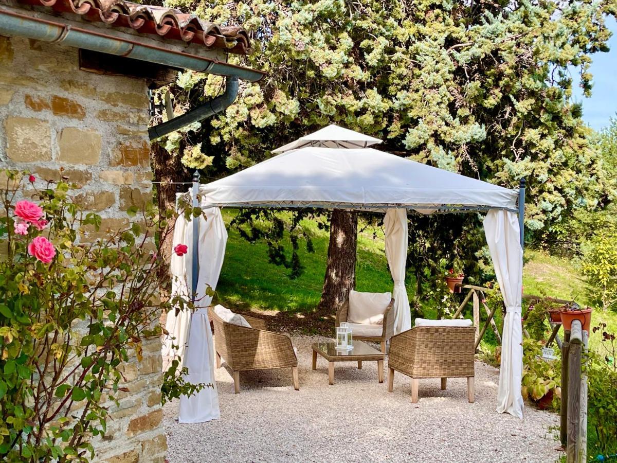 La Panoramica Gubbio - Maison De Charme - Casette E Appartamenti Self Catering Per Vacanze Meravigliose! Buitenkant foto